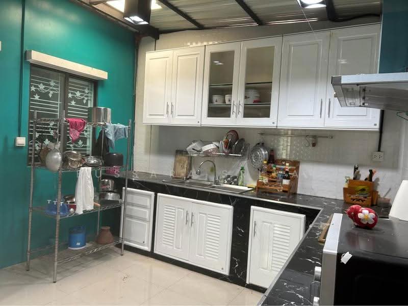 Pruksa Ville 92 Onnut-Suvarnabhumi, Samut Prakan, Soi Ladkrabang 14/1, Ladkrabang Road, Rachathewa, Bang Plee, Samut Prakan, 3 Bedrooms, 204 sqm, Single Detached House For Sale, by Bussara Sri-At, 500529641 - DDproperty.com