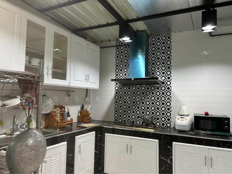 Pruksa Ville 92 Onnut-Suvarnabhumi, Samut Prakan, Soi Ladkrabang 14/1, Ladkrabang Road, Rachathewa, Bang Plee, Samut Prakan, 3 Bedrooms, 204 sqm, Single Detached House For Sale, by Bussara Sri-At, 500529641 - DDproperty.com