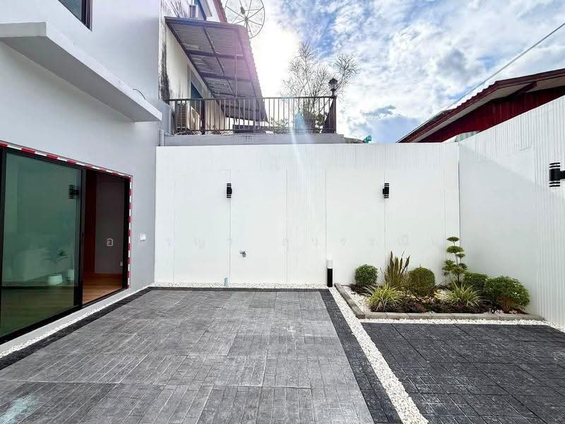 Areeya Mova Kaset-Nawamintr, Bangkok, Soi Moobaan Areeya Mowa, Chorake Bua, Lat Phrao, Bangkok, 3 Bedrooms, 170 sqm, Townhouse For Sale, by Ashiraya Suwannin, 500529672 - DDproperty.com