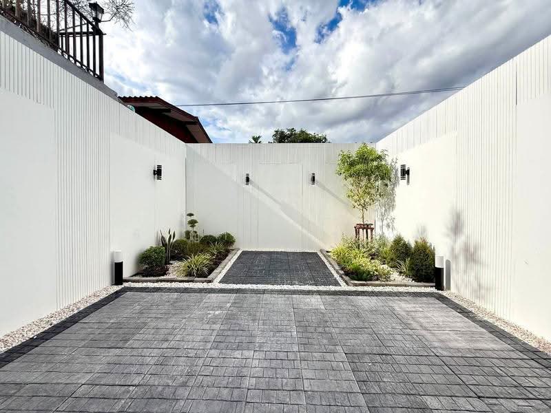 Areeya Mova Kaset-Nawamintr, Bangkok, Soi Moobaan Areeya Mowa, Chorake Bua, Lat Phrao, Bangkok, 3 Bedrooms, 170 sqm, Townhouse For Sale, by Ashiraya Suwannin, 500529672 - DDproperty.com