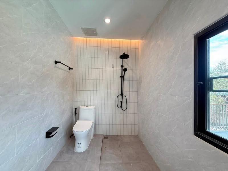 Areeya Mova Kaset-Nawamintr, Bangkok, Soi Moobaan Areeya Mowa, Chorake Bua, Lat Phrao, Bangkok, 3 Bedrooms, 170 sqm, Townhouse For Sale, by Ashiraya Suwannin, 500529672 - DDproperty.com