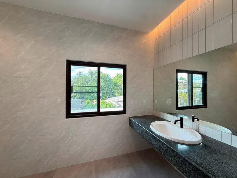 Areeya Mova Kaset-Nawamintr, Bangkok, Soi Moobaan Areeya Mowa, Chorake Bua, Lat Phrao, Bangkok, 3 Bedrooms, 170 sqm, Townhouse For Sale, by Ashiraya Suwannin, 500529672 - DDproperty.com