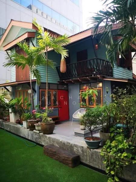 2-BR House, Bangkok, Silom, Bang Rak, Bangkok, 2 Bedrooms, 99 sqm, Single Detached House For Rent, by Thachaya Buanong, 500529738 - DDproperty.com