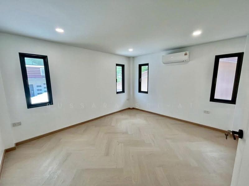 บ้าน 3-ห้องนอน, กรุงเทพ, ประเวศ, กรุงเทพ, 300 ตร.ม., บ้านเดี่ยว ขาย, โดย Bussara Sri-At, 500529749 - DDproperty.com