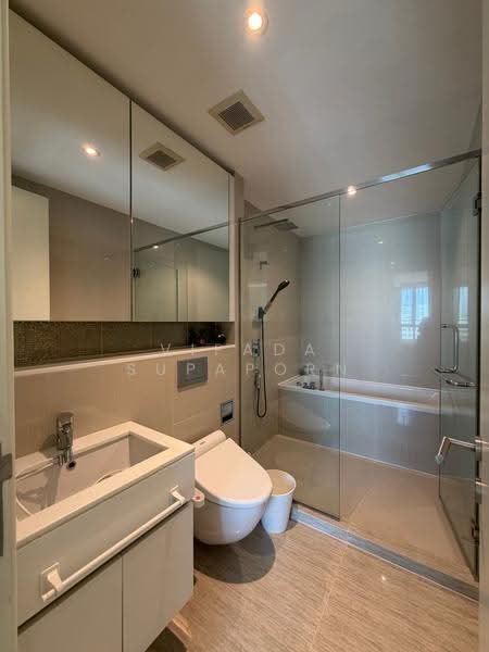 H Sukhumvit 43, Bangkok, 28 Sukhumvit 34 Road, Khlong Tan Nua, Watthana, Bangkok, 1 Bedroom, 43 sqm, Condo For Sale, by Vipada Supaporn, 500529817 - DDproperty.com