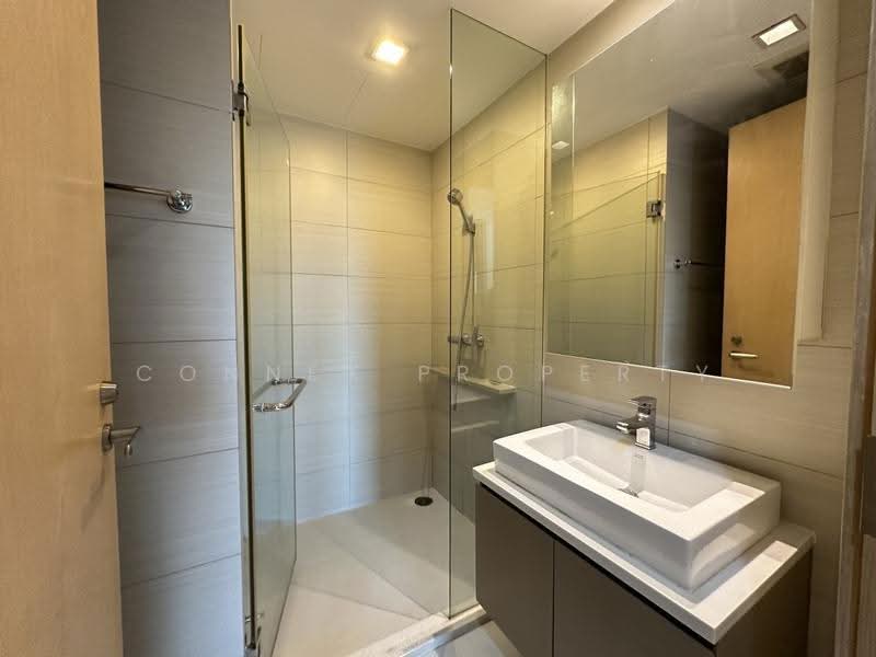 Siri At Sukhumvit, Bangkok, 902 Sukhumvit Road, Phra Kanong, Khlong Toei, Bangkok, 2 Bedrooms, 70 sqm, Condo For Rent, by Connex Property, 500529820 - DDproperty.com