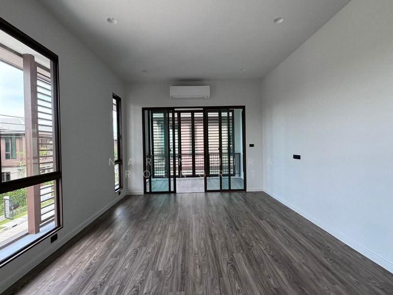 Burasiri Krungthep Kreetha, Bangkok, 95 Soi Pracha Ruam Chai, Hua Mak, Bang Kapi, Bangkok, 4 Bedrooms, 230 sqm, Single Detached House For Rent, by Narinthira Roengrit, 500529826 - DDproperty.com