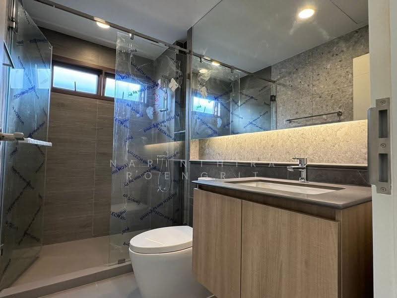 Burasiri Krungthep Kreetha, Bangkok, 95 Soi Pracha Ruam Chai, Hua Mak, Bang Kapi, Bangkok, 4 Bedrooms, 230 sqm, Single Detached House For Rent, by Narinthira Roengrit, 500529826 - DDproperty.com