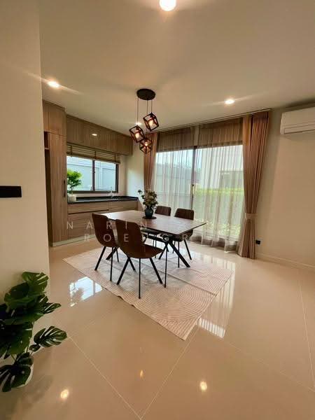 Burasiri Krungthep Kreetha, Bangkok, 95 Soi Pracha Ruam Chai, Hua Mak, Bang Kapi, Bangkok, 4 Bedrooms, 196 sqm, Single Detached House For Rent, by Narinthira Roengrit, 500529854 - DDproperty.com