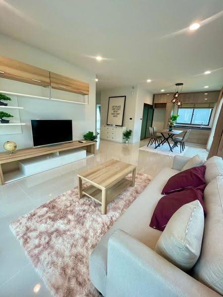 Burasiri Krungthep Kreetha, Bangkok, 95 Soi Pracha Ruam Chai, Hua Mak, Bang Kapi, Bangkok, 4 Bedrooms, 196 sqm, Single Detached House For Rent, by Narinthira Roengrit, 500529854 - DDproperty.com