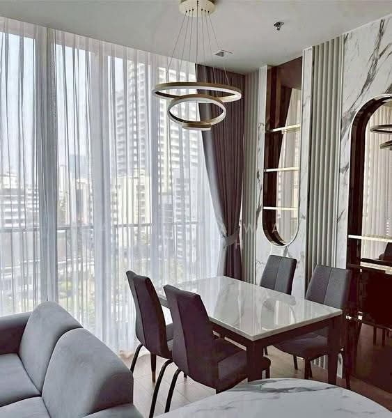 Noble Around Sukhumvit 33, Bangkok, 17 Soi Sukhumvit 33, Khlong Tan Nua, Watthana, Bangkok, 2 Bedrooms, 55 sqm, Condo For Sale, by Napatsawan Tamjorhor, 500529872 - DDproperty.com