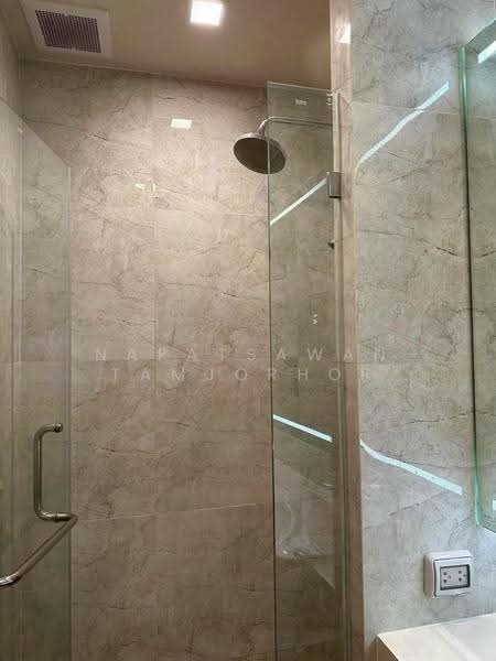 Noble Around Sukhumvit 33, Bangkok, 17 Soi Sukhumvit 33, Khlong Tan Nua, Watthana, Bangkok, 2 Bedrooms, 55 sqm, Condo For Sale, by Napatsawan Tamjorhor, 500529872 - DDproperty.com