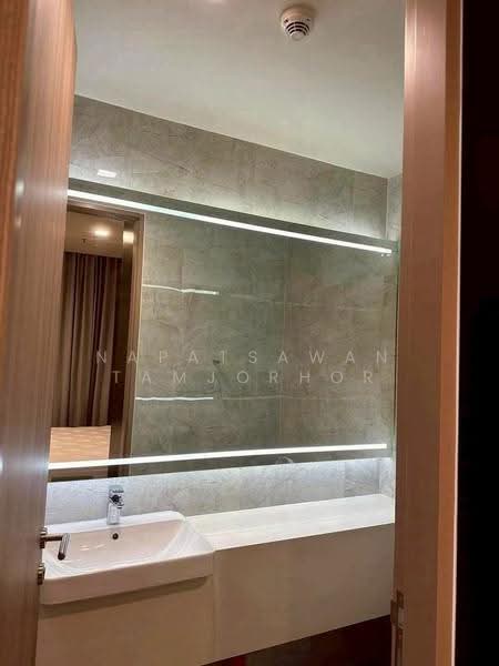 Noble Around Sukhumvit 33, Bangkok, 17 Soi Sukhumvit 33, Khlong Tan Nua, Watthana, Bangkok, 2 Bedrooms, 55 sqm, Condo For Sale, by Napatsawan Tamjorhor, 500529872 - DDproperty.com