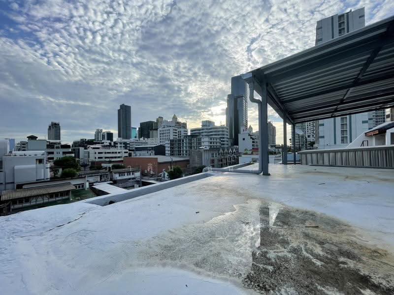 THONG LO 21 | 4-Storey Private Urban Residence 44 sq.wah | 300 sq. m, Bangkok, Khlong Tan Nua, Watthana, Bangkok, 5 Bedrooms, 300 sqm, Townhouse For Sale, by ภาคิน ธนทวี, 500529875 - Rooftop Terrace - DDproperty.com