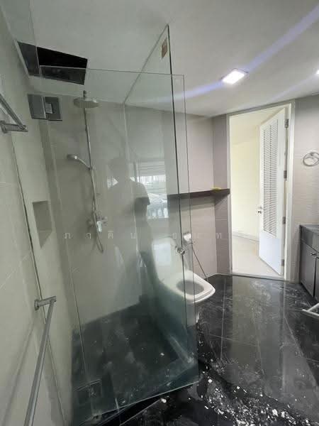 THONG LO 21 | 4-Storey Private Urban Residence 44 sq.wah | 300 sq. m, Bangkok, Khlong Tan Nua, Watthana, Bangkok, 5 Bedrooms, 300 sqm, Townhouse For Sale, by ภาคิน ธนทวี, 500529875 - Bathroom - DDproperty.com