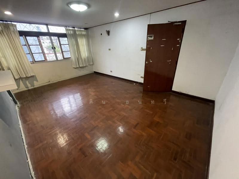 THONG LO 21 | 4-Storey Private Urban Residence 44 sq.wah | 300 sq. m, Bangkok, Khlong Tan Nua, Watthana, Bangkok, 5 Bedrooms, 300 sqm, Townhouse For Sale, by ภาคิน ธนทวี, 500529875 - Level 3 / Bedroom 2 - DDproperty.com