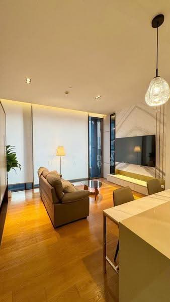Saladaeng One, Bangkok, Sala Daeng 1 Alley, Silom, Bang Rak, Bangkok, 1 Bedroom, 57 sqm, Condo For Sale, by Vipada Supaporn, 500529880 - DDproperty.com