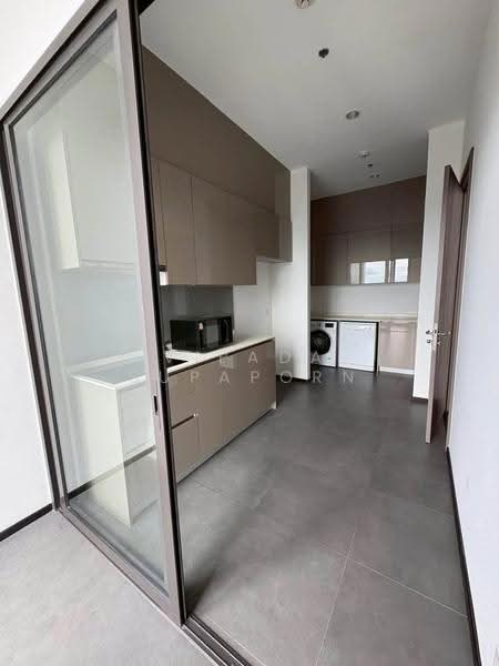Whizdom Essence, Bangkok, 5 Piyabutr 1 Alley, Bang Chak, Phra Khanong, Bangkok, 4 Bedrooms, 202 sqm, Condo For Rent, by Vipada Supaporn, 500529902 - DDproperty.com