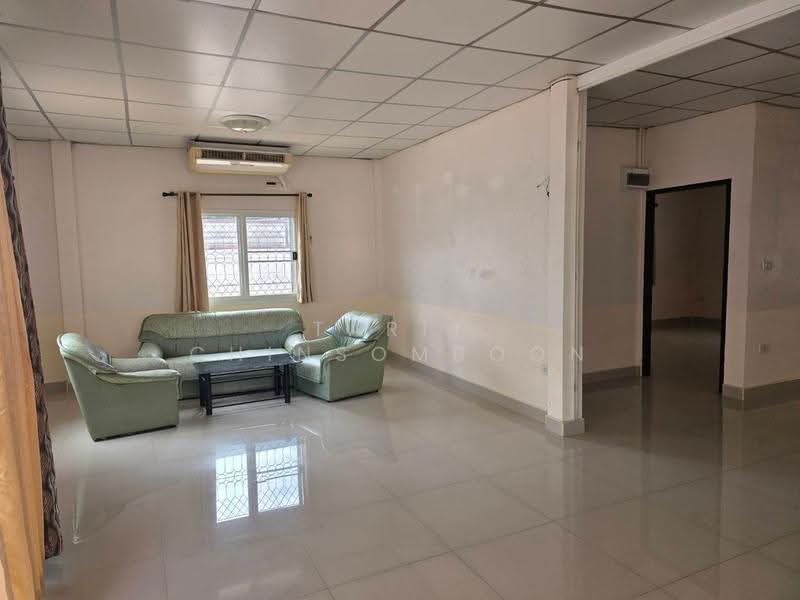 3-BR House, Bangkok, Lat Phrao, Bangkok, 3 Bedrooms, 284 sqm, Single Detached House For Rent, by Tarit Chinsomboon, 500529904 - DDproperty.com