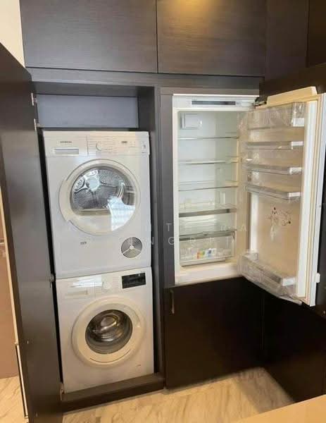 Saladaeng One, Bangkok, Sala Daeng 1 Alley, Silom, Bang Rak, Bangkok, 1 Bedroom, 50 sqm, Condo For Rent, by Narinthira Roengrit, 500529914 - DDproperty.com