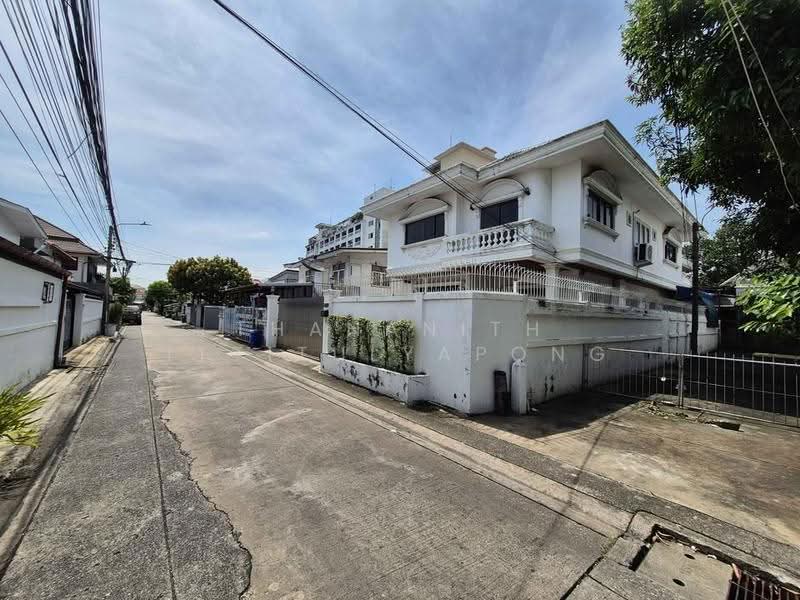 บ้าน 4-ห้องนอน, กรุงเทพ, ห้วยขวาง, กรุงเทพ, 445 ตร.ม., บ้านเดี่ยว ขาย, โดย Thananith Ittitulyapong, 500529958 - DDproperty.com