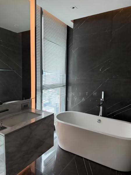 The Monument Thonglor, Bangkok, 998 Thonglor Road, Khlong Tan Nua, Watthana, Bangkok, 2 Bedrooms, 125 sqm, Condo For Rent, by Thananith Ittitulyapong, 500529967 - DDproperty.com
