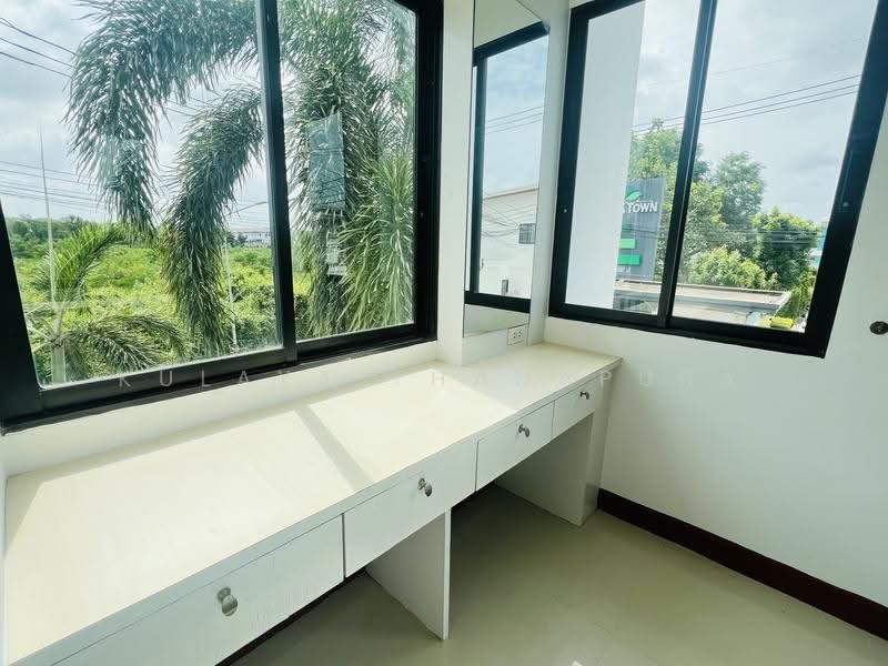 2-Story Townhome, Patta Town Village, Nongprue, Chonburi, Chon Buri (Pattaya), Nong Pru, Bang Lamung (Pattaya), Chon Buri (Pattaya), 2 Bedrooms, 130 sqm, Townhouse For Sale, by Kulaya Thanapura, 500530001 - DDproperty.com