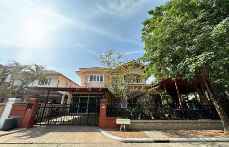 4-BR House, Bangkok, Bang Na Nuea, Bang Na, Bangkok, 4 Bedrooms, 220 sqm, Single Detached House For Sale, by Napatsawan Tamjorhor, 500530051 - DDproperty.com