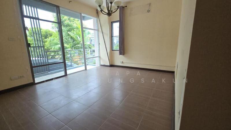 Town Avenue Rama 9, Bangkok, Soi Krungthep Kreetha 7, Hua Mak, Bang Kapi, Bangkok, 4 Bedrooms, 382 sqm, Townhouse For Rent, by Walapa Jidbumrungsakun, 500530114 - DDproperty.com