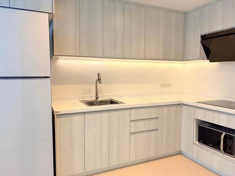 Siri Place Pattanakarn, Bangkok, 207 Soi Chaloem Prakiat Rama 9, Dok Mai, Prawet, Bangkok, 4 Bedrooms, 130 sqm, Townhouse For Rent, by Charinthip Phungalong, 500530127 - DDproperty.com