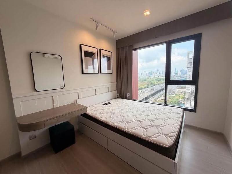 Life Asoke Hype, Bangkok, 339 Chaturathit Rd, Makkasan, Ratchathewi, Bangkok, 1 Bedroom, 35 sqm, Condo For Rent, by Walapa Jidbumrungsakun, 500530155 - DDproperty.com