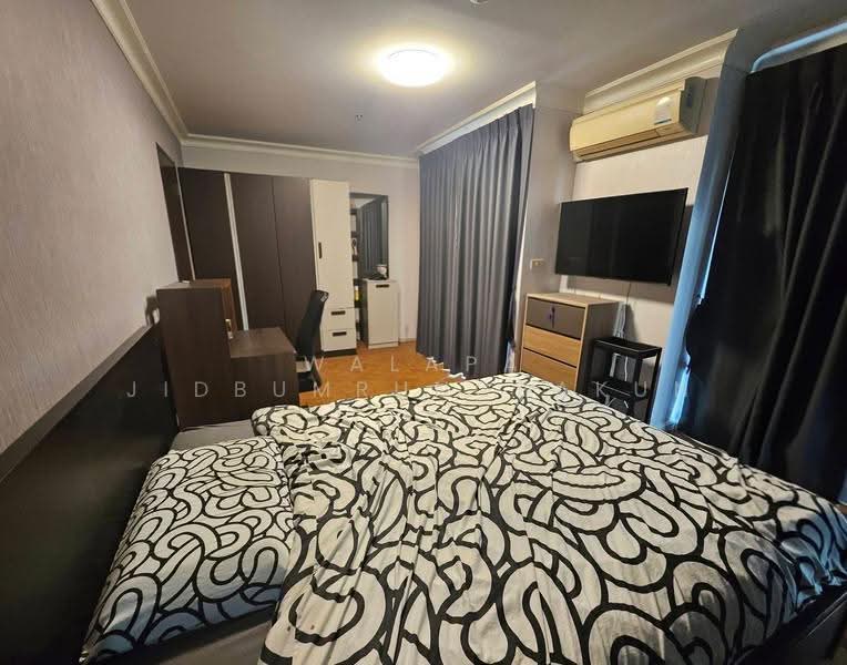 Silom Suite, Bangkok, Soi Sathorn 12, Sathorn Road, Silom, Bang Rak, Bangkok, 2 Bedrooms, 70 sqm, Condo For Sale, by Walapa Jidbumrungsakun, 500530228 - DDproperty.com
