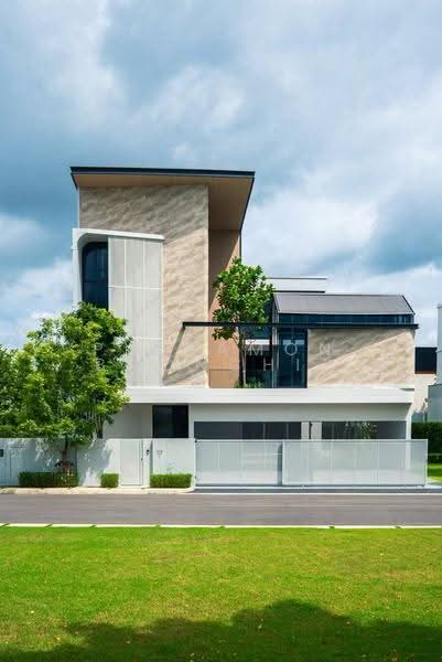 undefined, Bangkok, Hua Mak, Bang Kapi, Bangkok, 4 Bedrooms, 716 sqm, Single Detached House For Sale, by Pichamon Boonchit, 500530229 - DDproperty.com