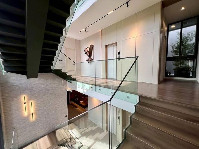 undefined, Bangkok, Hua Mak, Bang Kapi, Bangkok, 4 Bedrooms, 716 sqm, Single Detached House For Sale, by Pichamon Boonchit, 500530229 - DDproperty.com