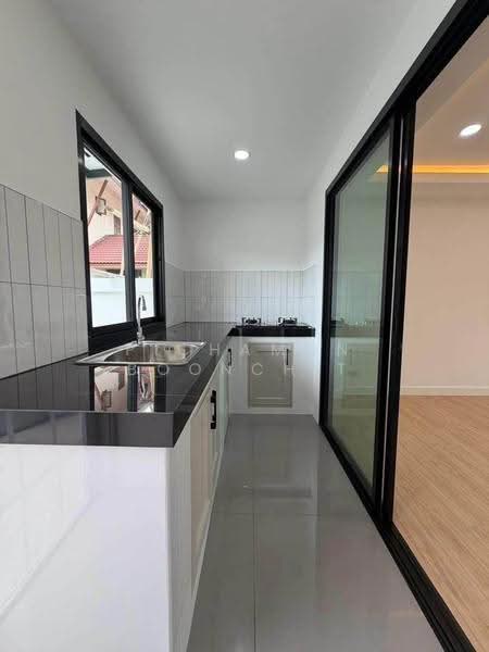 4-BR House, Bangkok, Phlapphla, Wang Thonglang, Bangkok, 4 Bedrooms, 200 sqm, Single Detached House For Sale, by Pichamon Boonchit, 500530251 - DDproperty.com