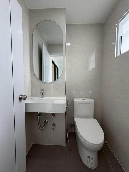 4-BR House, Bangkok, Phlapphla, Wang Thonglang, Bangkok, 4 Bedrooms, 200 sqm, Single Detached House For Sale, by Pichamon Boonchit, 500530251 - DDproperty.com