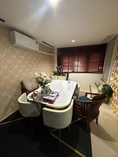 2-BR House, Bangkok, Lat Phrao, Bangkok, 2 Bedrooms, 224 sqm, Single Detached House For Sale, by Pichamon Boonchit, 500530296 - DDproperty.com