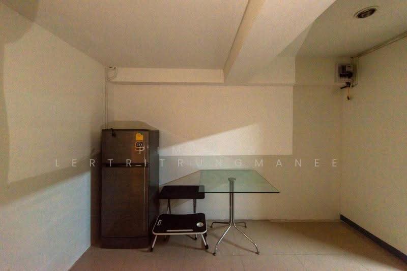 Family Condominium, Bangkok, Sutthisan Winitchai Road, Samsen Nai, Phaya Thai, Bangkok, 1 Bedroom, 65 sqm, Condo For Sale, by Pimlada Lertritrungmanee, 500530309 - DDproperty.com