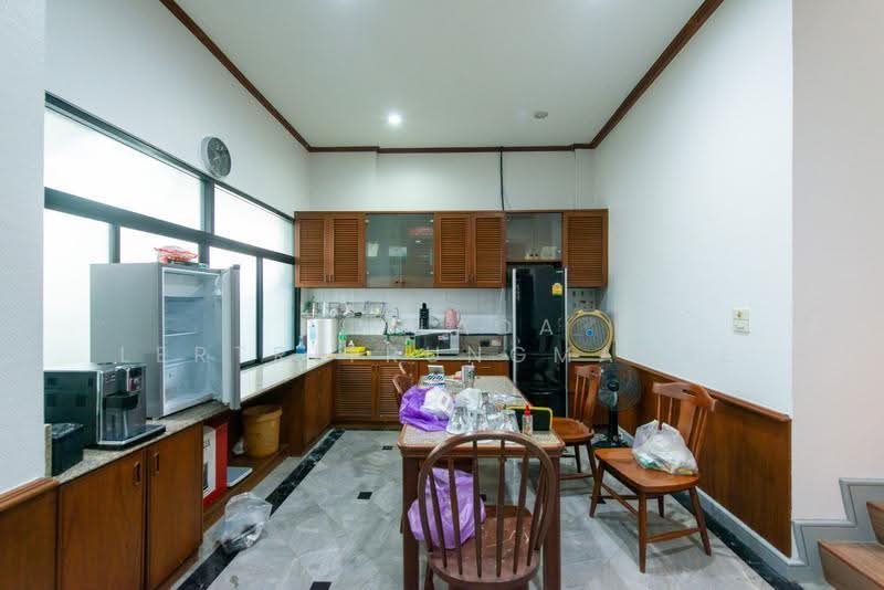 บ้านซอยรามคำแหง 43-1, Bangkok, Phlapphla, Wang Thonglang, Bangkok, 4 Bedrooms, 300 sqm, Townhouse For Sale, by Pimlada Lertritrungmanee, 500530328 - DDproperty.com