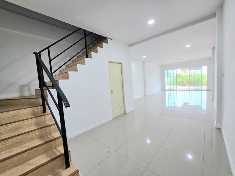 บีเอ็นโฮม ศรีราชา (BN Home), Chon Buri (Pattaya), Bueng, Si Racha, Chon Buri (Pattaya), 2 Bedrooms, 100 sqm, Townhouse For Sale, by The Best Property นุช, 500530542 - DDproperty.com