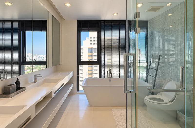 Vittorio 39, Bangkok, 8 Sukhumvit, Khlong Tan Nua, Watthana, Bangkok, 2 Bedrooms, 127 sqm, Condo For Rent, by Khun Nita, 500530549 - DDproperty.com