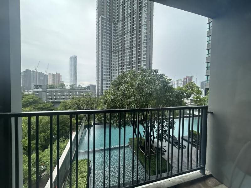 The Base Park East Sukhumvit 77, Bangkok, 99 Soi Pridi Banomyong 2, Phra Kanong Nua, Watthana, Bangkok, 1 Bedroom, 37 sqm, Condo For Rent, by Boby Wei, 500530571 - DDproperty.com