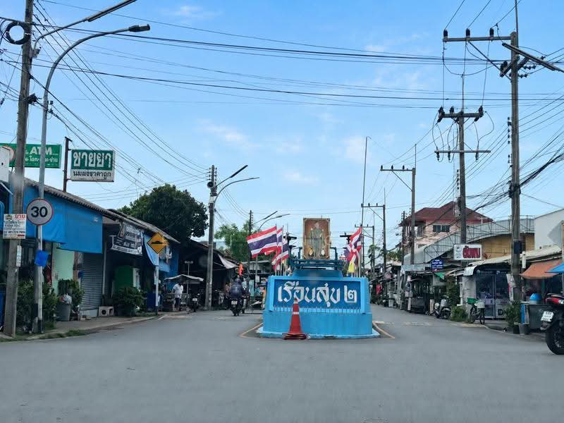 Baan Ruean Suk 2, Pathum Thani, ถนนเลียบคลองรังสิตประยูรศักดิ์ ตำบลลำผักกูด อำเภอธัญบุรี จังหวัดปทุมธานี, Lam Phak Kut, Thanyaburi, Pathum Thani, 2 Bedrooms, 96 sqm, Townhouse For Sale, by THE LIVING HUB, 500530605 - DDproperty.com