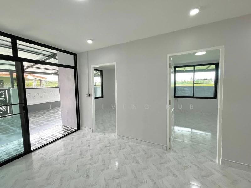 Baan Pruksa 4 Nakornchaisri, Nakhon Pathom, Daothong Road, Lan Tak Fa, Nakhon Chai Sri, Nakhon Pathom, 2 Bedrooms, 90 sqm, Semi-Detached House (Twin House) For Sale, by THE LIVING HUB, 500530627 - DDproperty.com