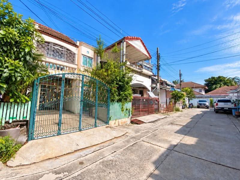 Green Park Ville Donmuang, Bangkok, Si Khan, Don Mueang, Bangkok, 3 Bedrooms, 114 sqm, Townhouse For Sale, by ภัทรนัน อิศรางกูร ณ อยุธยา, 500530641 - DDproperty.com
