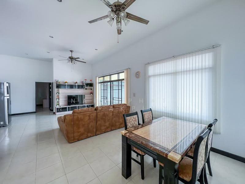 Pool Villa for Rent Bang Saray East side, Chon Buri (Pattaya), Bang Sa-re, Sattahip, Chon Buri (Pattaya), 2 Bedrooms, 150 sqm, Single Detached House For Rent, by Naphaphat Nitipakpinyo, 500530675 - DDproperty.com