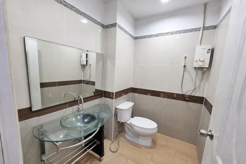 ทาวน์เฮาส์ 2 ชั้น ซอยรามอินทรา 14 แยก 22, กรุงเทพ, มัยลาภ, ท่าแร้ง, บางเขน, กรุงเทพ, 110 ตร.ม., ทาวน์เฮ้าส์ ขาย, โดย สง่าชัย ไทรทองคำ, 500530704 - DDproperty.com
