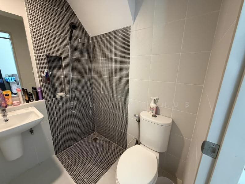Grande Pleno Phahol-Vibhavadi, Pathum Thani, Klong 1 Klongluang, Khlong Nung, Khlong Luang, Pathum Thani, 2 Bedrooms, 120 sqm, Townhouse For Sale, by THE LIVING HUB, 500530712 - DDproperty.com