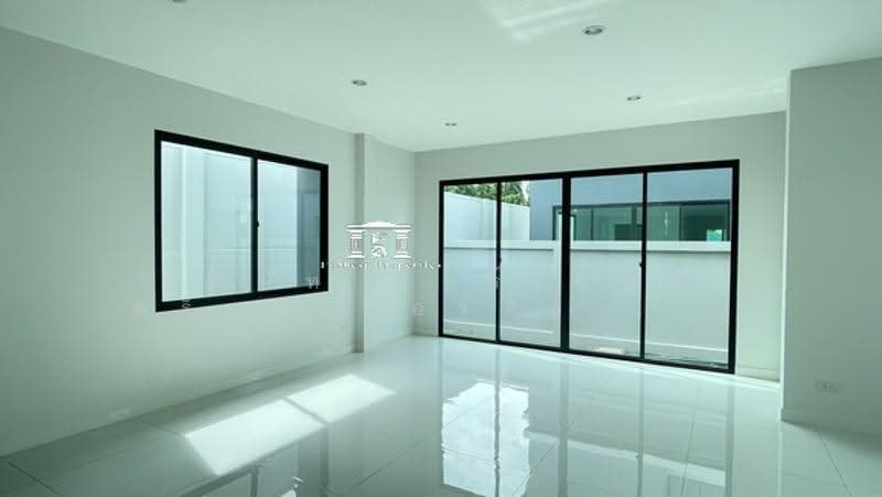 46222 – บ้านเดี่ยว วิสดอม กรีนทาวน์ 2 (Wisdom Greentown 2), กรุงเทพ, เลียบคลองภาษีเจริญฝั่งใต้, หนองแขม, กรุงเทพ, 304 ตร.ม., บ้านเดี่ยว ขาย, โดย บริษัท ฟอร์เบสท์ พร็อพเพอร์ตี้ส์ จำกัด, 500530720 - DDproperty.com