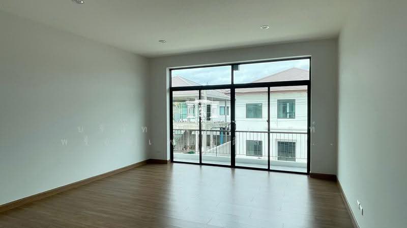 46223 – บ้านเดี่ยว วิสดอม กรีนทาวน์ 2 (Wisdom Greentown 2) เนื้อที่ 74.20 ตร.ว. ใกล้ โรงเรียนสารสาสน, Bangkok, เลียบคลองภาษีเจริญฝั่งใต้, Nong Kham, Nong Khaem, Bangkok, 4 Bedrooms, 285 sqm, Single Detached House For Sale, by Forbest Properties Co., Ltd., 500530751 - DDproperty.com